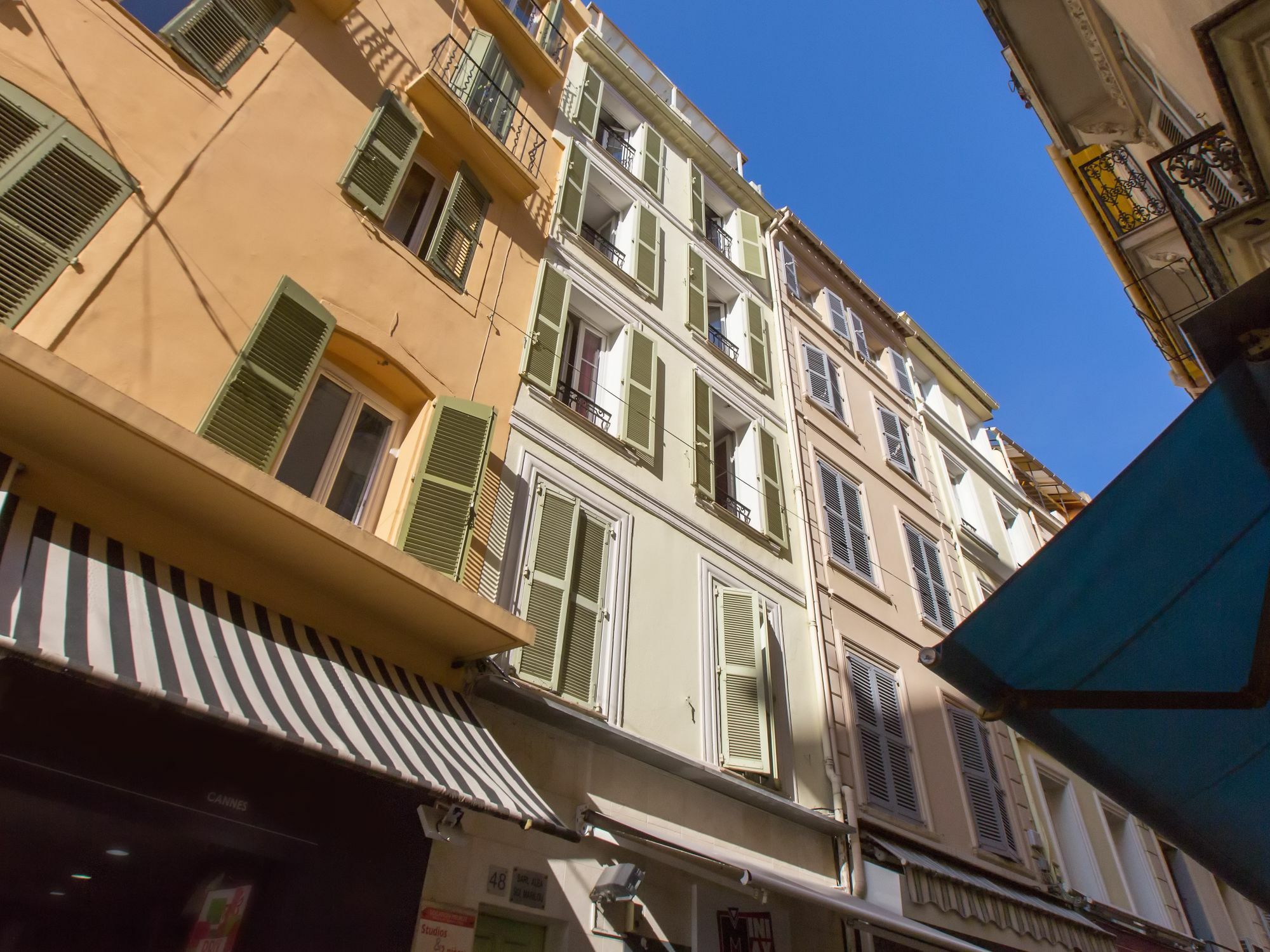 Alea Apartment